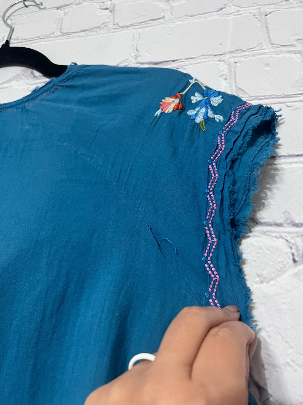 Johnny Was 3J Workshop Blouse Embroidered Boho Tunic Top Blue Size Medium DESC - Picture 9 of 12